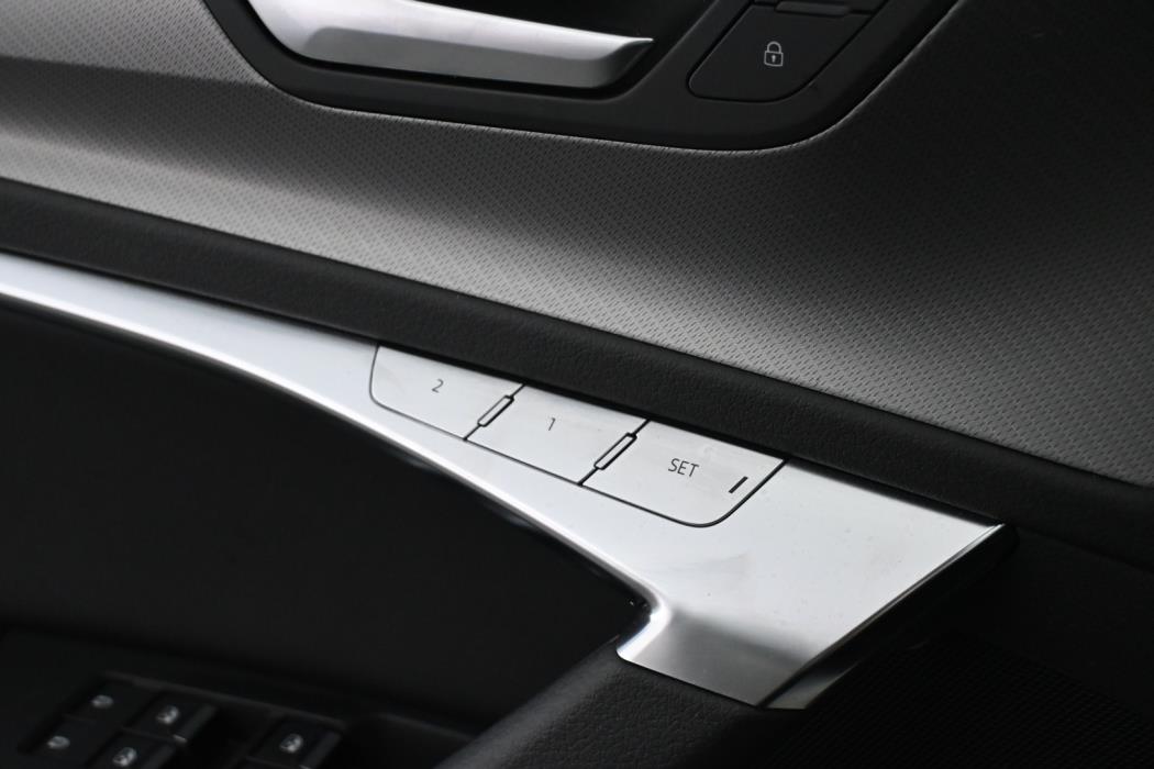 AUDI A6 2023