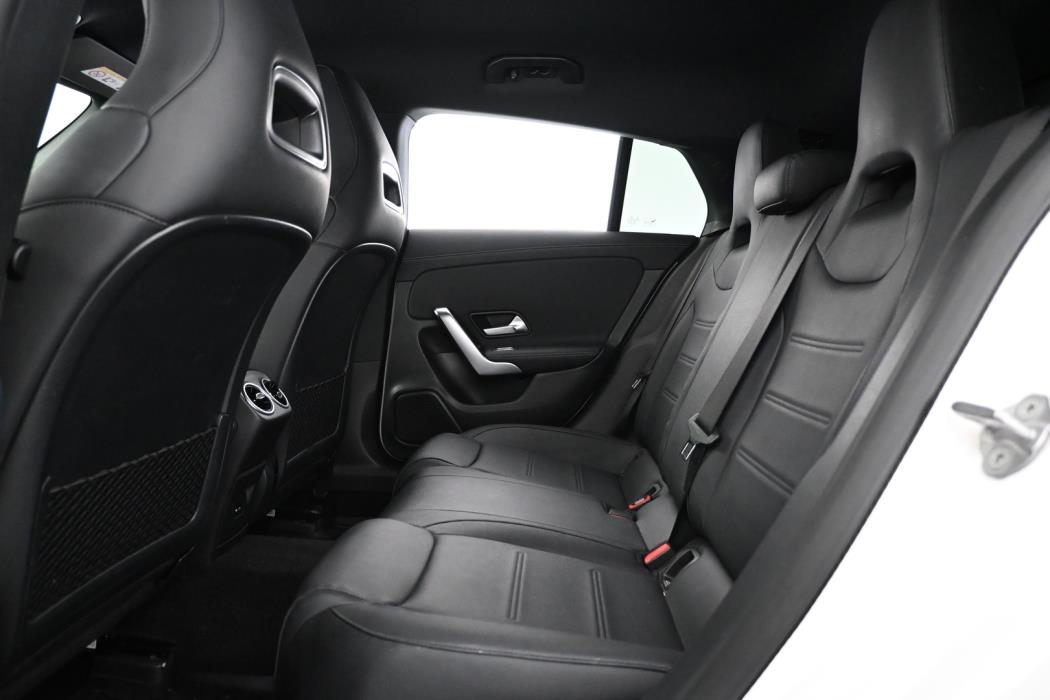 MERCEDES-BENZ CLA 2020