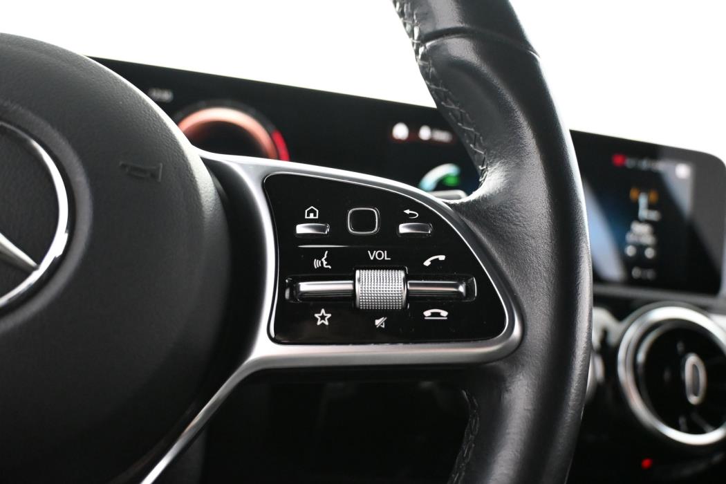 MERCEDES-BENZ CLA 2020