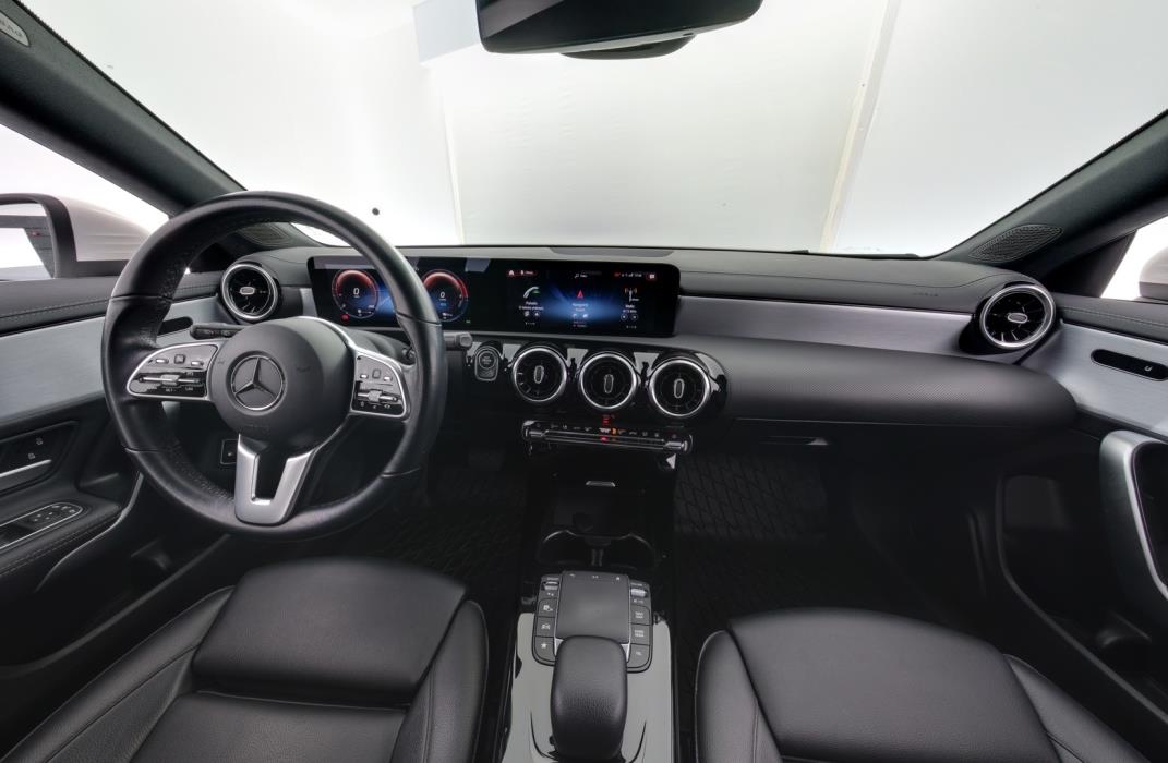 MERCEDES-BENZ CLA 2020