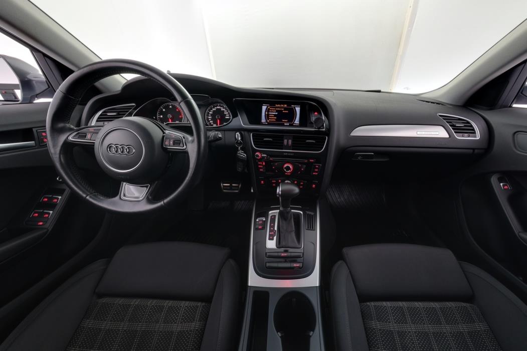 AUDI A4 2015