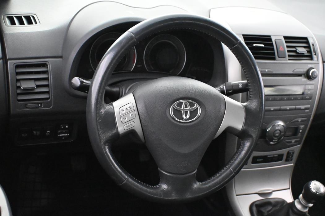 TOYOTA Corolla 2008