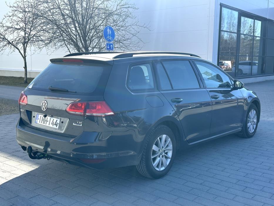 VOLKSWAGEN Golf 2015