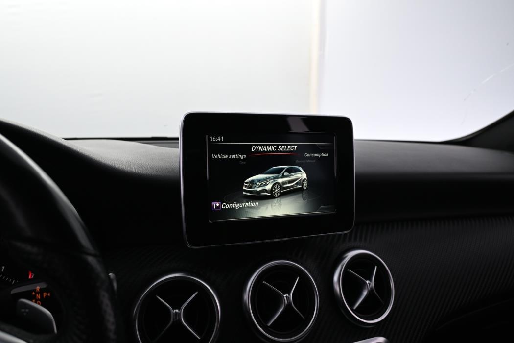 MERCEDES-BENZ A 2016