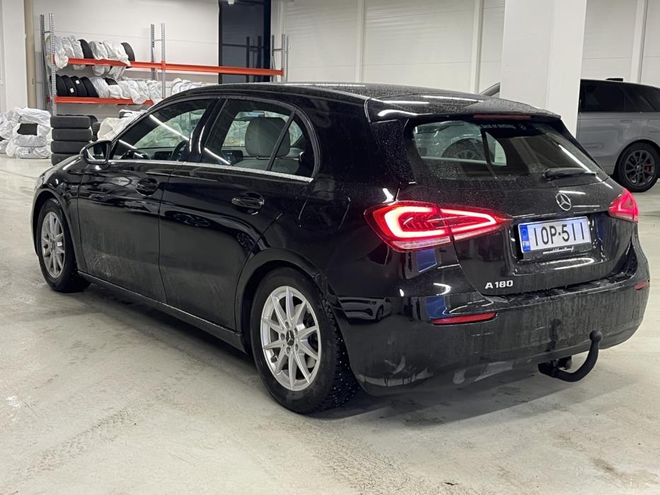 MERCEDES-BENZ A 2019