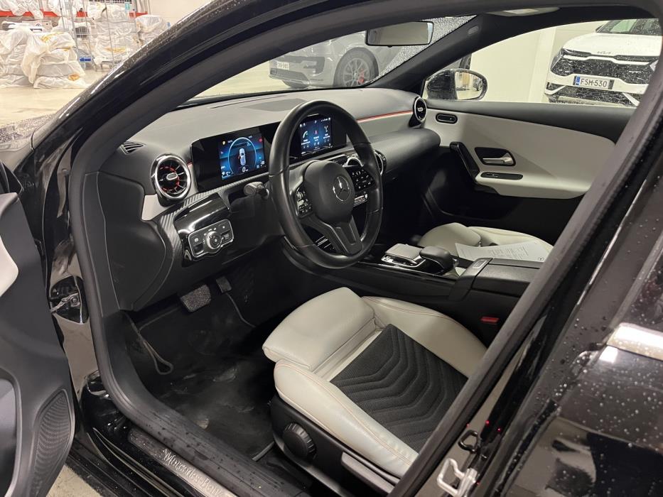 MERCEDES-BENZ A 2019