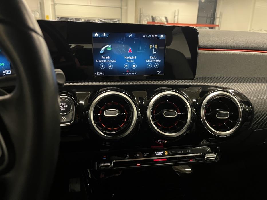 MERCEDES-BENZ A 2019