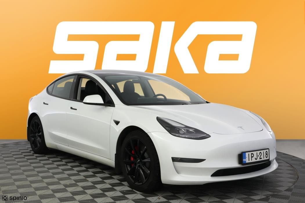 TESLA Model 3 2021