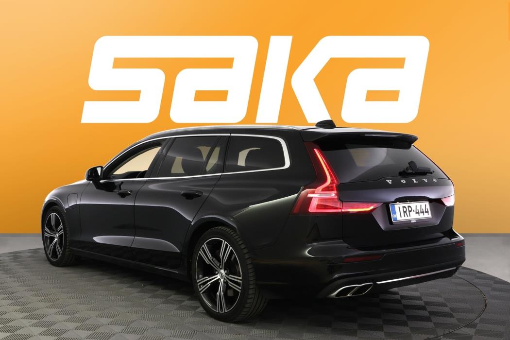 VOLVO V60 2020