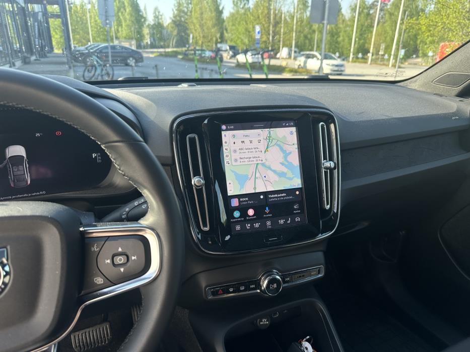 VOLVO C40 2023