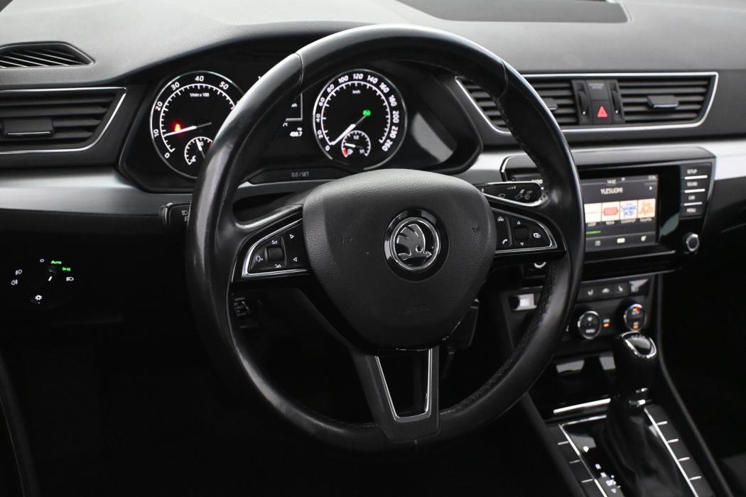 SKODA Superb 2016
