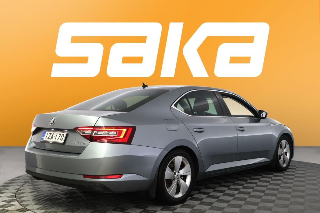 SKODA Superb 2016