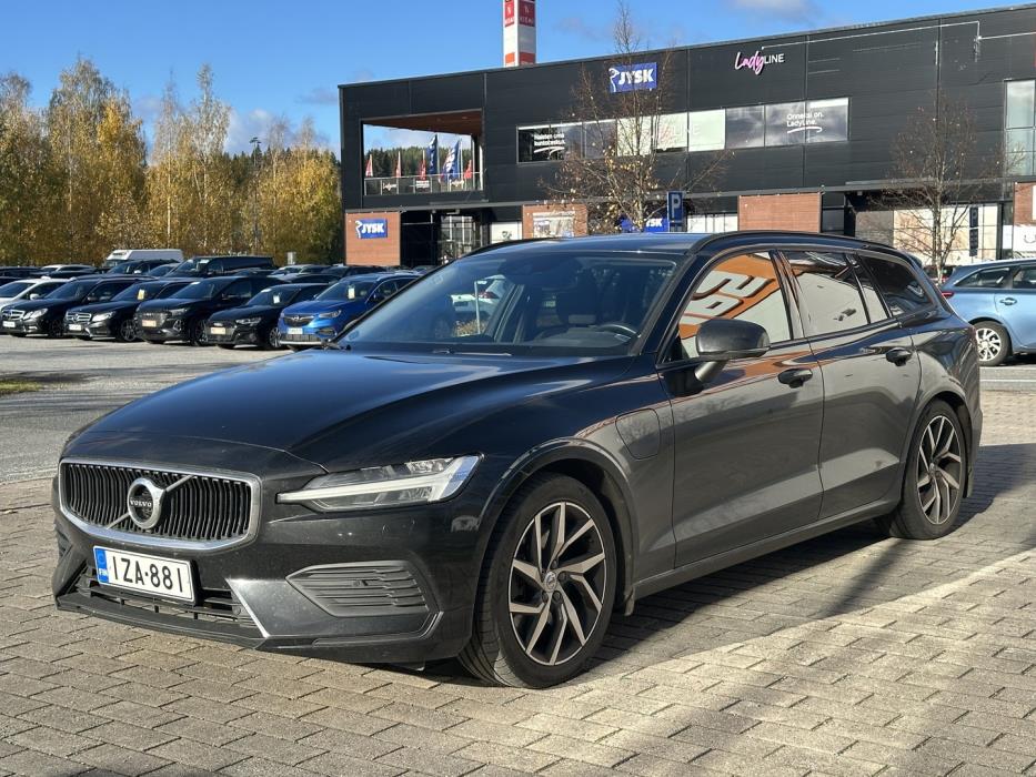 VOLVO V60 2020