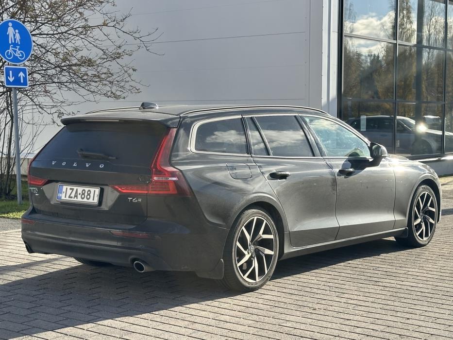 VOLVO V60 2020