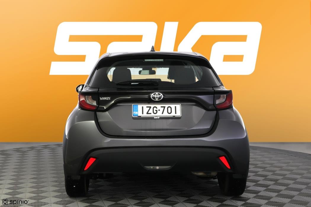 TOYOTA Yaris 2021