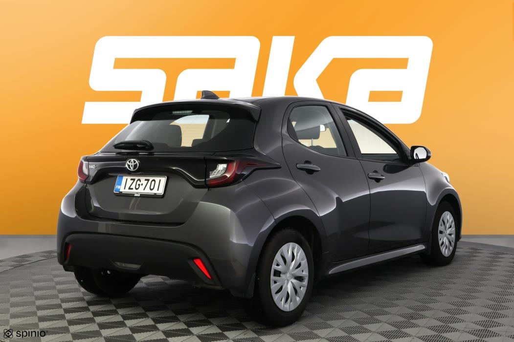 TOYOTA Yaris 2021