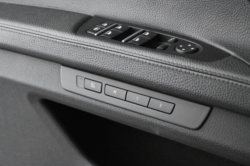 BMW 740 2012