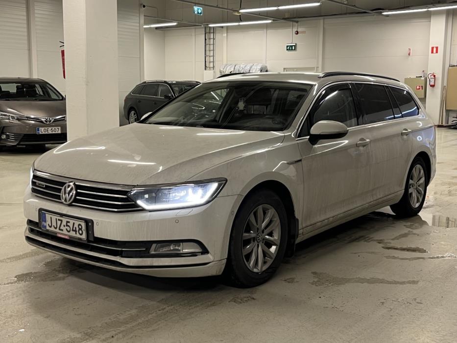 VOLKSWAGEN Passat 2016