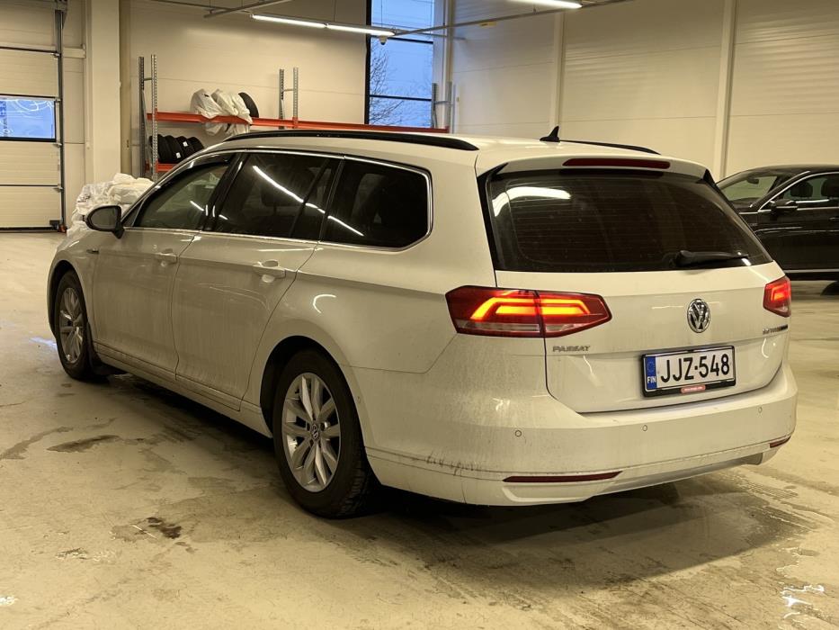 VOLKSWAGEN Passat 2016