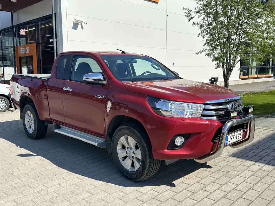 TOYOTA Hilux 2017