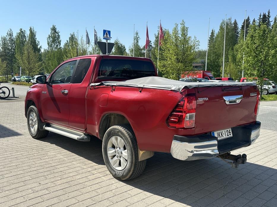 TOYOTA Hilux 2017
