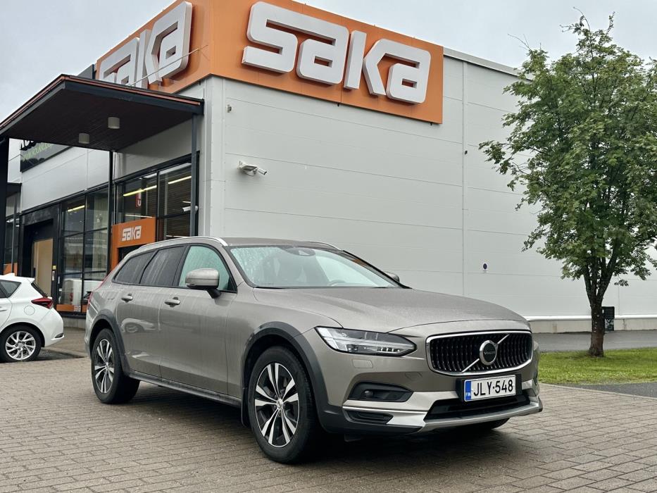 VOLVO V90 Cross Country 2021