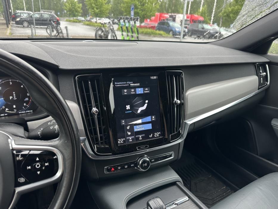 VOLVO V90 Cross Country 2021