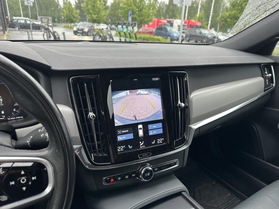 VOLVO V90 Cross Country 2021