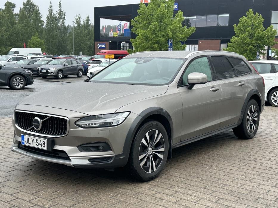 VOLVO V90 Cross Country 2021