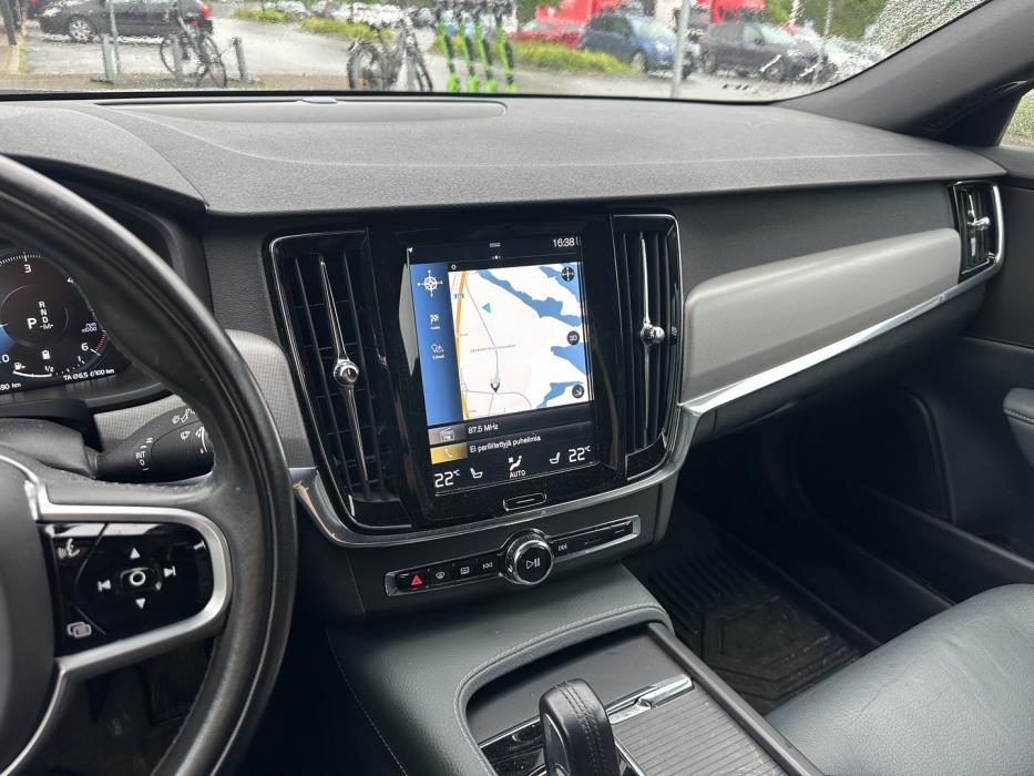 VOLVO V90 Cross Country 2021
