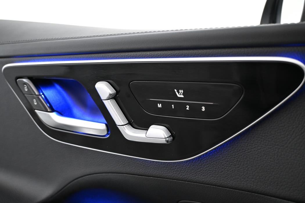 MERCEDES-BENZ C 2022