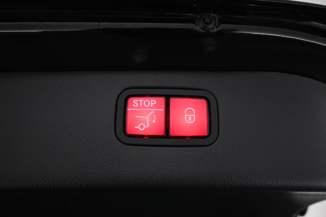 MERCEDES-BENZ C 2022