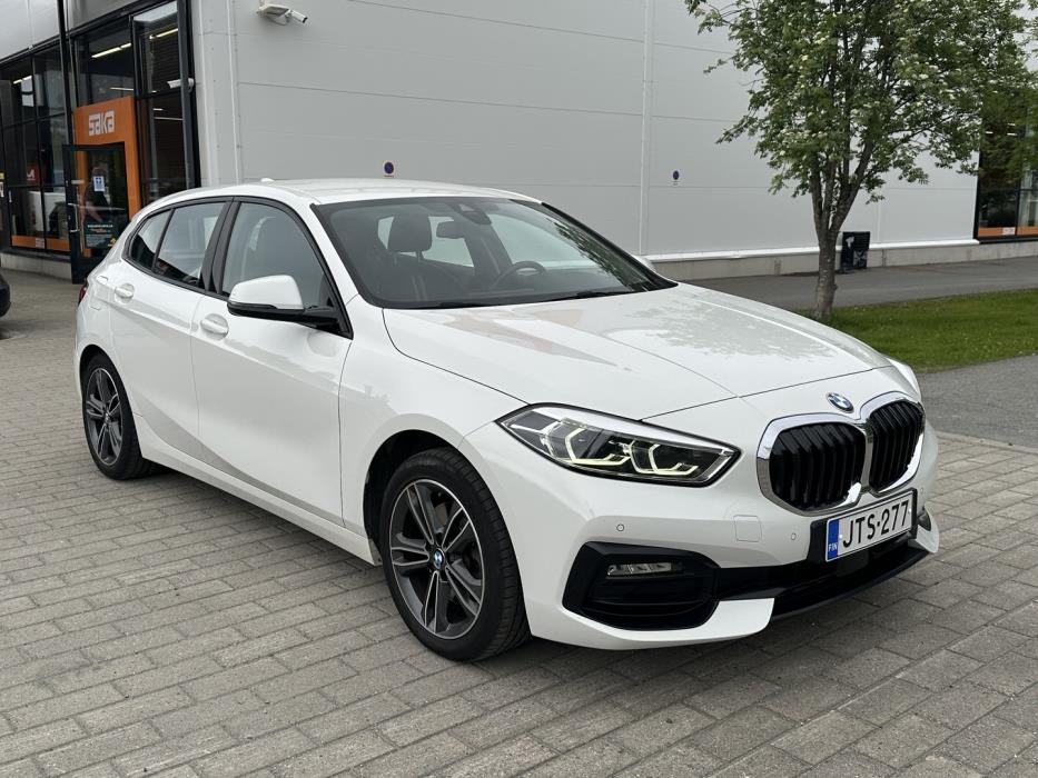 BMW 118 2022