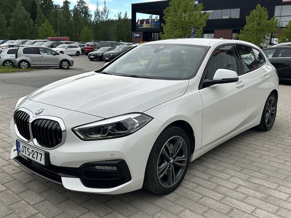 BMW 118 2022