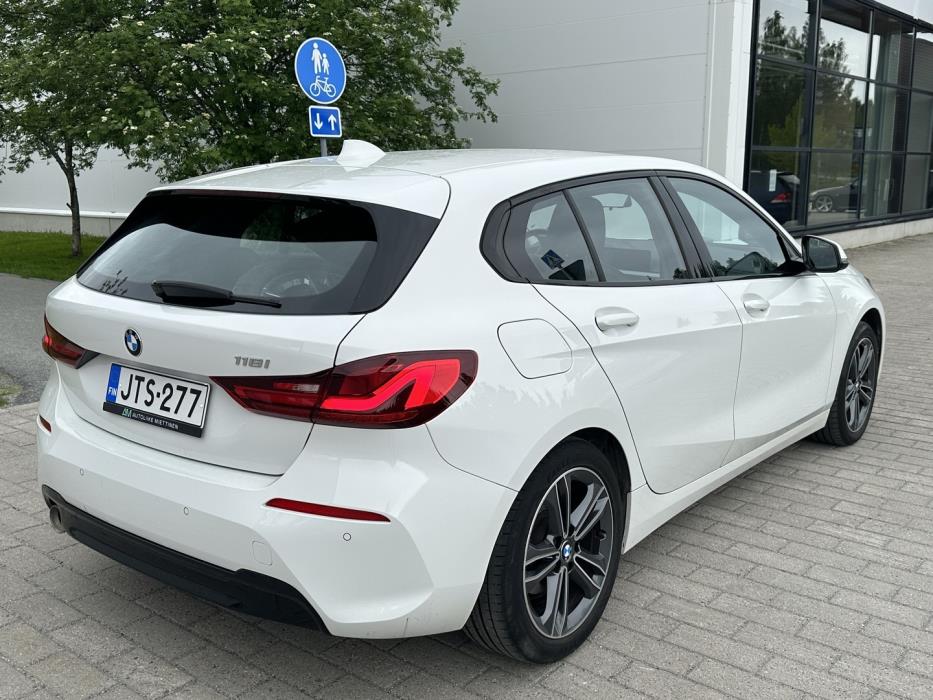 BMW 118 2022