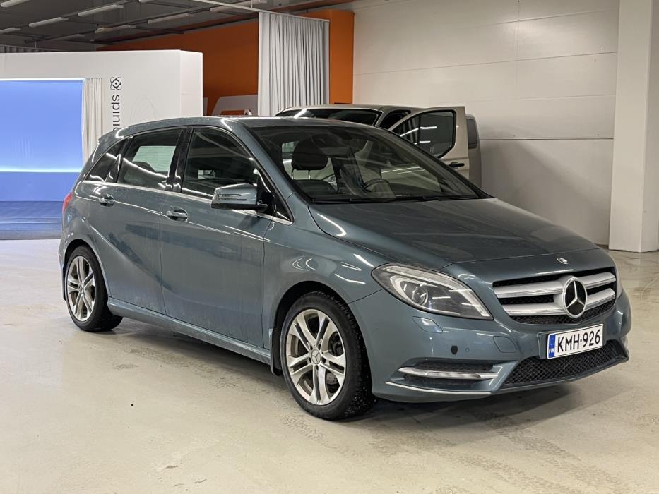 MERCEDES-BENZ B 2013