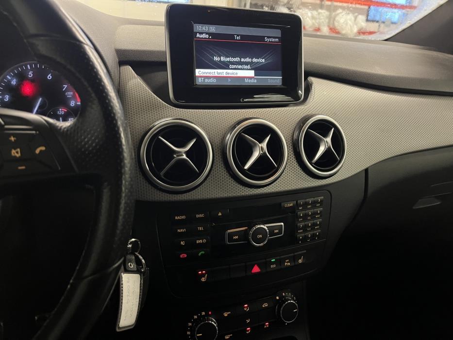 MERCEDES-BENZ B 2013