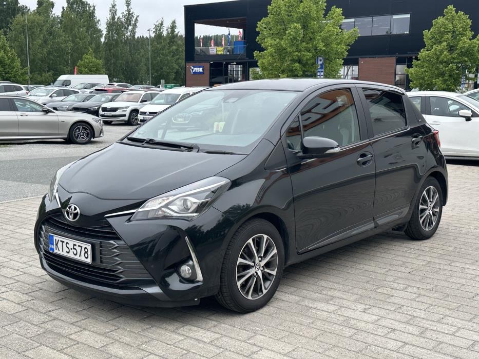 TOYOTA Yaris 2020