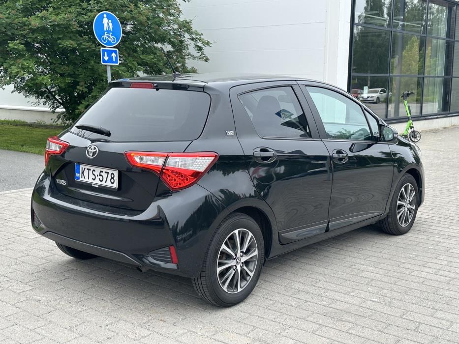 TOYOTA Yaris 2020