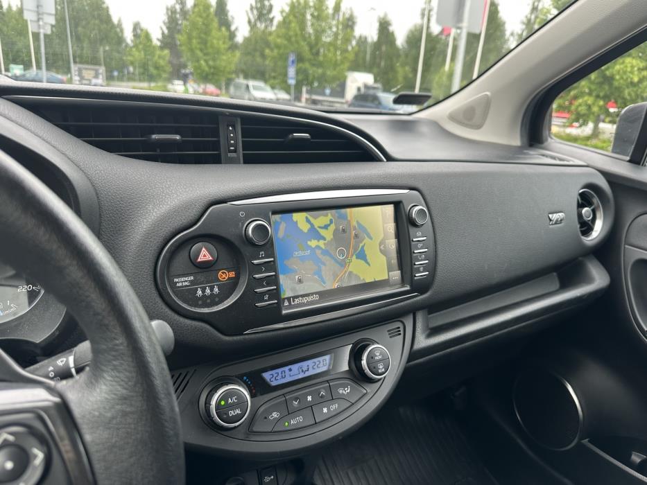 TOYOTA Yaris 2020