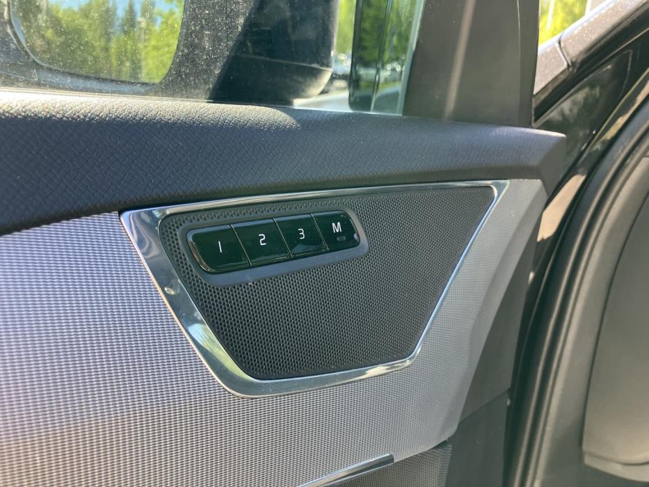 VOLVO XC90 2017