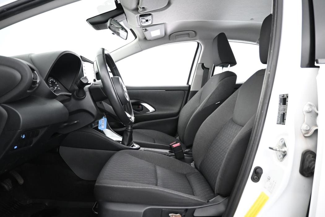 TOYOTA Yaris 2021