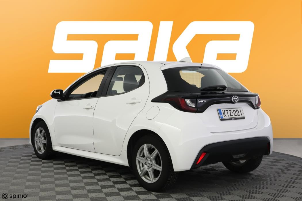 TOYOTA Yaris 2021