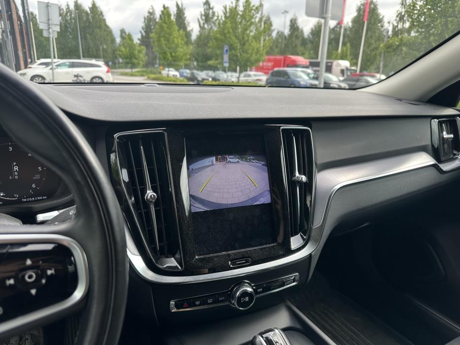 VOLVO V60 2020