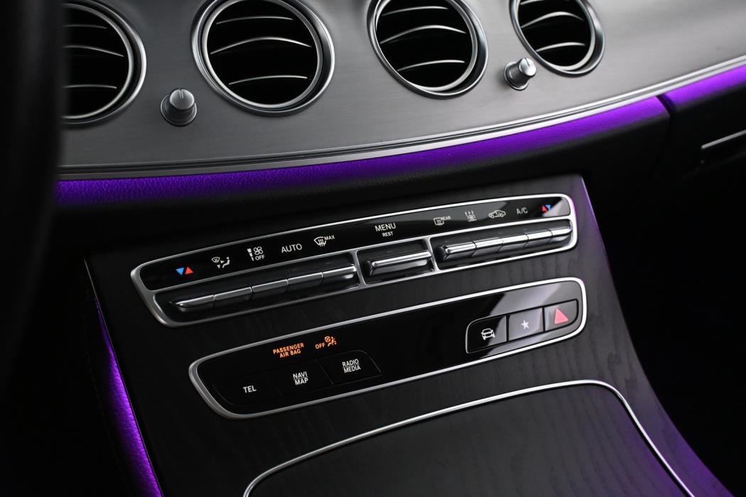 MERCEDES-BENZ E 2023