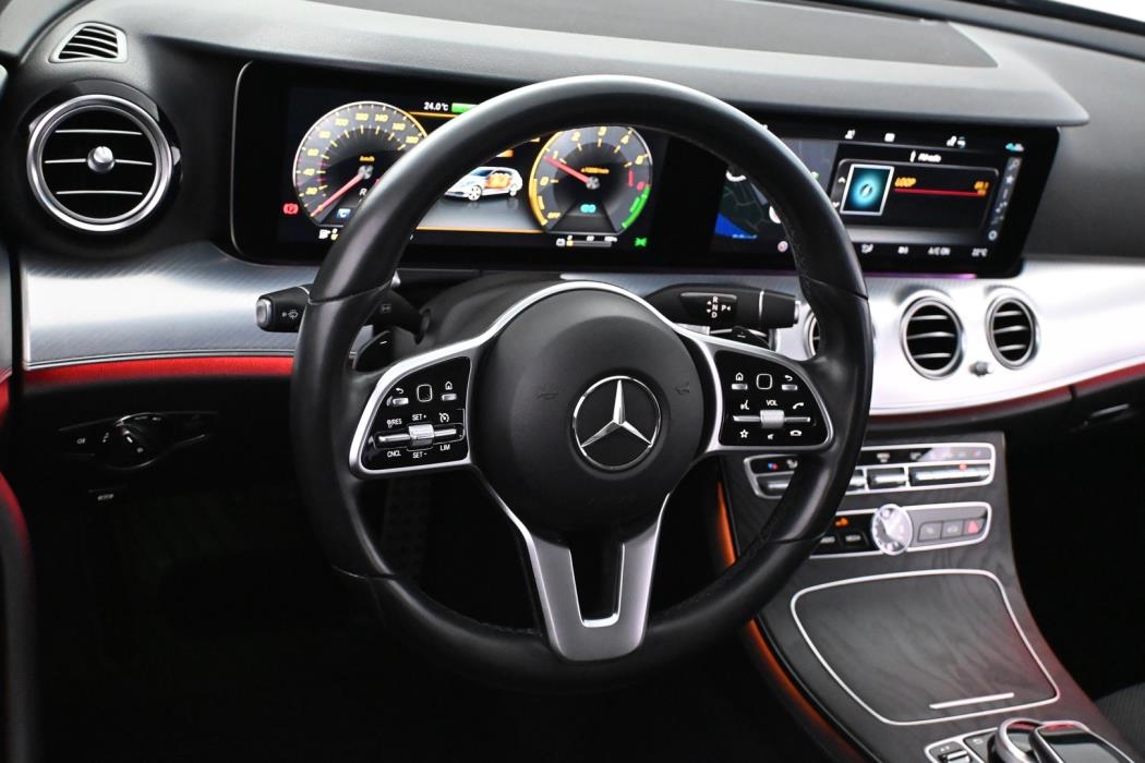 MERCEDES-BENZ E 2020