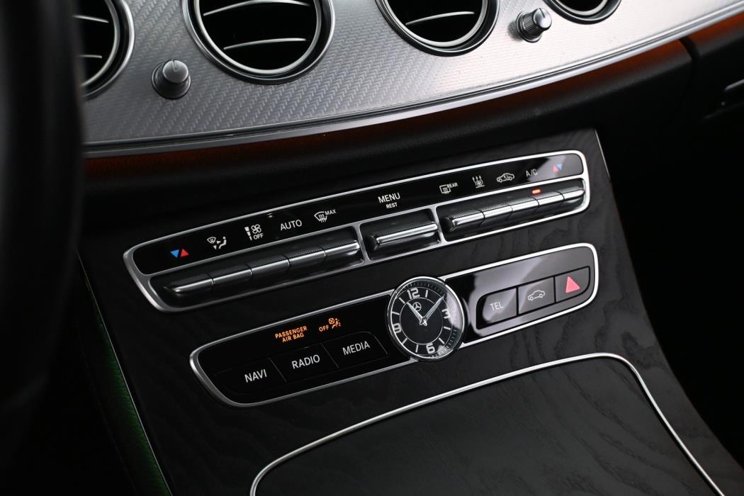 MERCEDES-BENZ E 2020