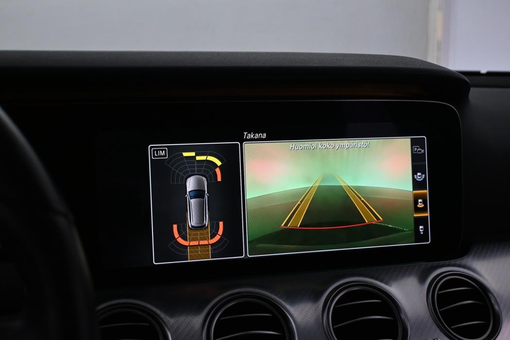 MERCEDES-BENZ E 2020