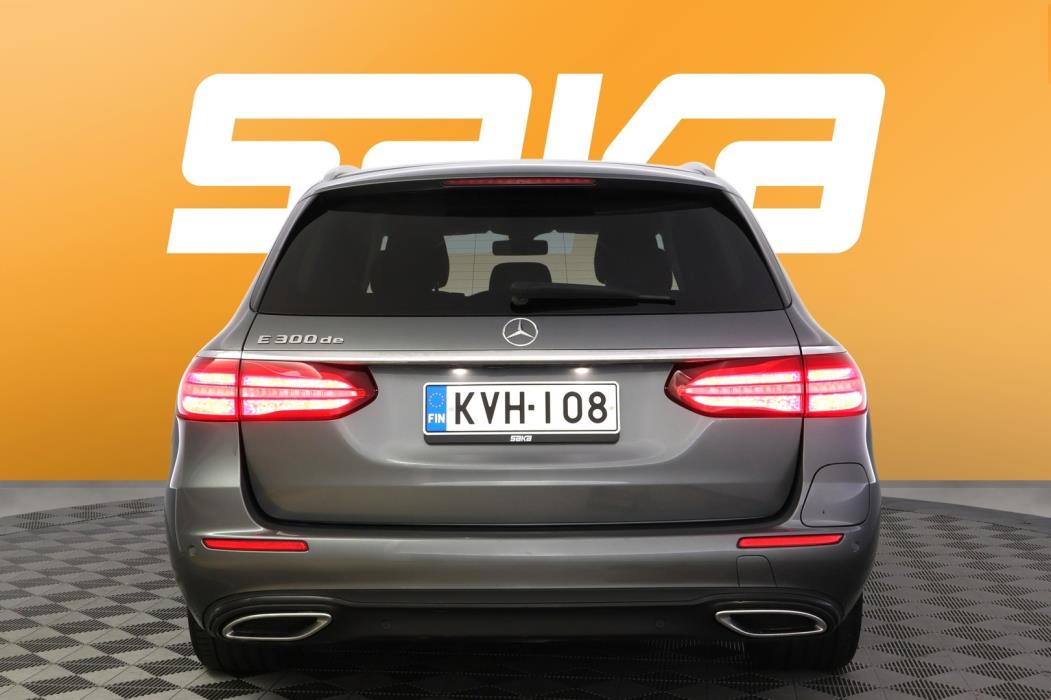 MERCEDES-BENZ E 2020