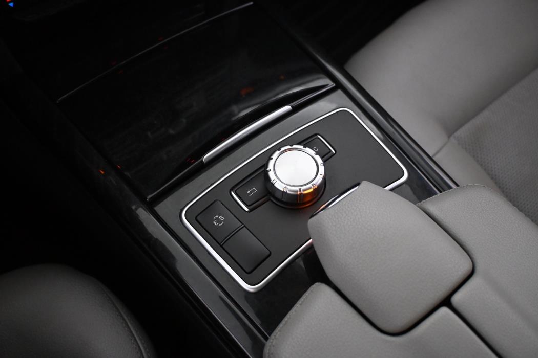MERCEDES-BENZ E 2013